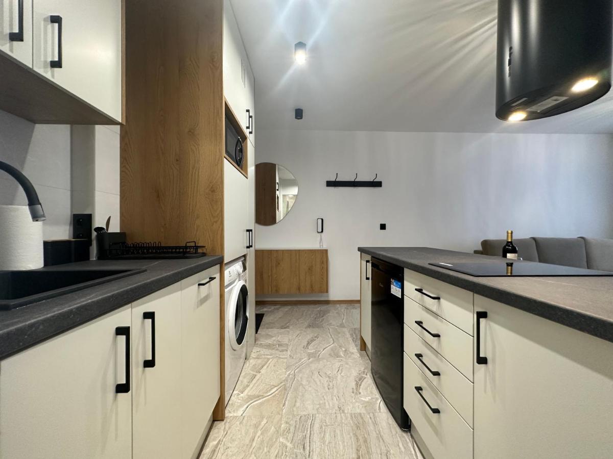 Mki Apartments - Zlota 69 Warsaw City Center Apartment Екстериор снимка